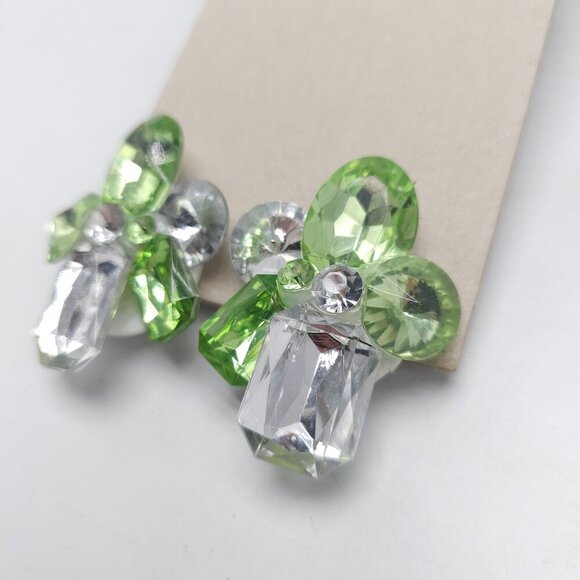 Vintage 1980s Green Clear Acrylic Clip-On Earrings With Faceted Gemstone Design - Picture 3 of 5